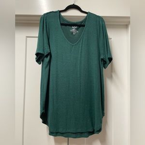 Maurice’s green short sleeve top